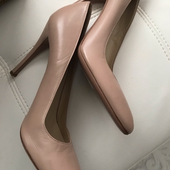 Prada Pumps Nude 100% authentic - Picture 4 of 9
